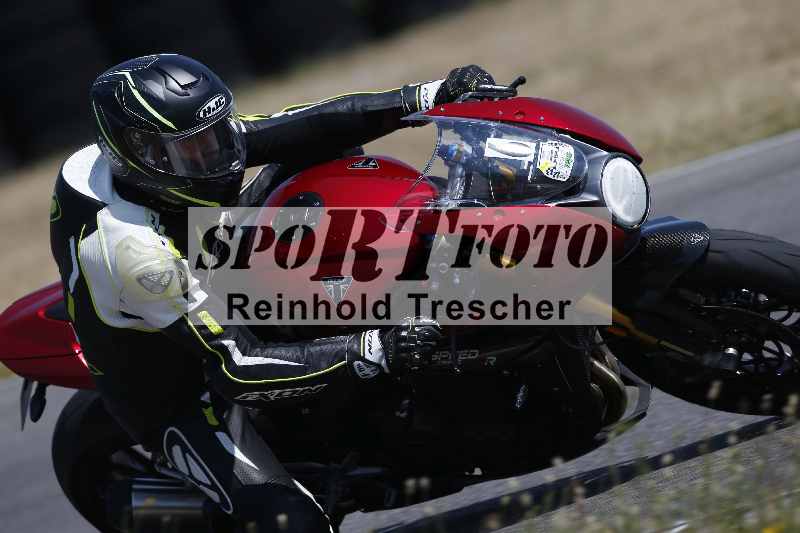 /Archiv-2023/28 05.06.2023 Moto Club Anneau du Rhin/vert-medium/6